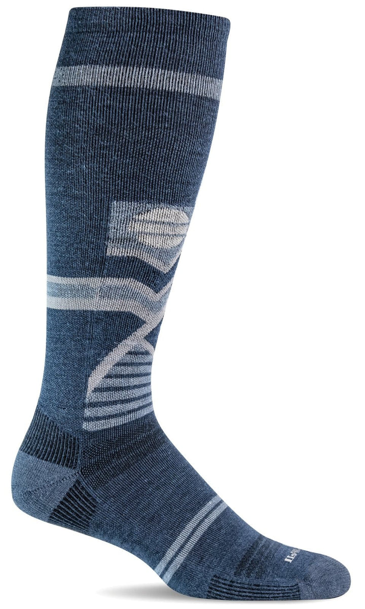 http://sockwellcanada.com/cdn/shop/products/mens-snow-peak-moderate-graduated-compression-socks-merino-wool-547759_1200x1200.jpg?v=1669302180