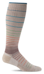 Charger l'image dans la galerie, Women's Circulator | Moderate Graduated Compression Socks - Merino Wool Lifestyle Compression - Sockwell
