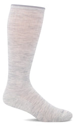 Charger l&#39;image dans la galerie, Women&#39;s Circulator | Moderate Graduated Compression Socks - Merino Wool Lifestyle Compression - Sockwell
