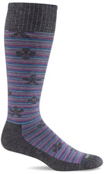 Charger l&#39;image dans la galerie, Women&#39;s Featherweight Floral | Moderate Graduated Compression Socks - Merino Wool Lifestyle Compression - Sockwell

