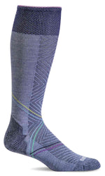 Charger l&#39;image dans la galerie, Women&#39;s Pulse Knee High | Firm Graduated Compression Socks - Merino Wool Sport Compression - Sockwell
